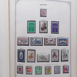 Collection timbres de France 1853-1977 neufs et oblitérés en album Yvert.