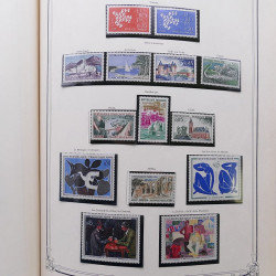 Collection timbres de France 1853-1977 neufs et oblitérés en album Yvert.