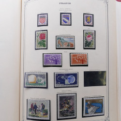 Collection timbres de France 1853-1977 neufs et oblitérés en album Yvert.