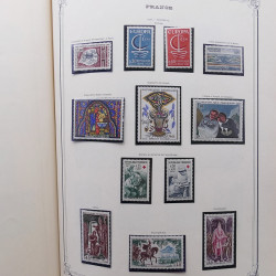Collection timbres de France 1853-1977 neufs et oblitérés en album Yvert.