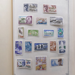 Collection timbres de France 1853-1977 neufs et oblitérés en album Yvert.