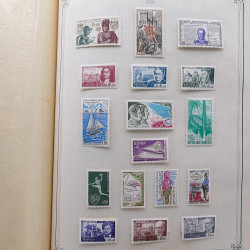 Collection timbres de France 1853-1977 neufs et oblitérés en album Yvert.