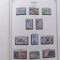 Collection timbres de France 1853-1977 neufs et oblitérés en album Yvert.