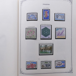 Collection timbres de France 1853-1977 neufs et oblitérés en album Yvert.
