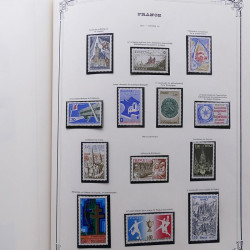 Collection timbres de France 1853-1977 neufs et oblitérés en album Yvert.