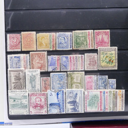 Lot massif de timbres d'Amérique du sud et centrale neufs et oblitérés en un album.