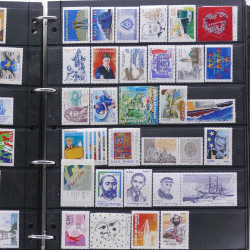 Lot de timbres de France - Monaco - Andorre - Europa neufs et oblitérés en un album.