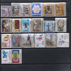 Lot de timbres de France - Monaco - Andorre - Europa neufs et oblitérés en un album.
