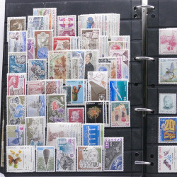 Lot de timbres de France - Monaco - Andorre - Europa neufs et oblitérés en un album.