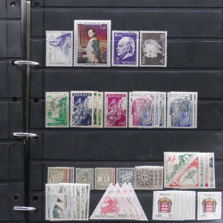 Lot de timbres de France - Monaco - Andorre - Europa neufs et oblitérés en un album.