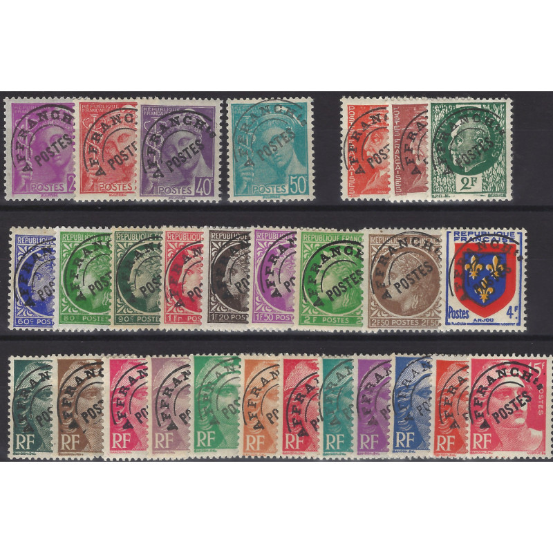 28 timbres préoblitérés de France neufs** tous différents.