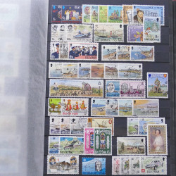 Lot de timbres d'Île de Man oblitérés en un album.