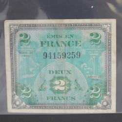 Lot de 15 billets de banque anciens de France en un album.