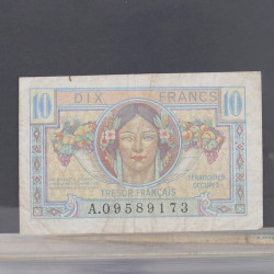 Lot de 15 billets de banque anciens de France en un album.