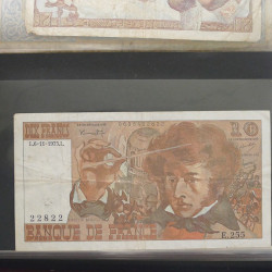 Lot de 15 billets de banque anciens de France en un album.