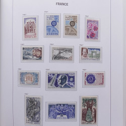 Collection timbres de France 1955-1978 neufs** en album DAVO.