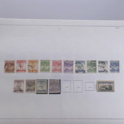 Lot massif de timbres de Grèce 1886-2001 oblitérés sur feuilles.