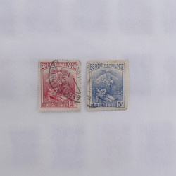 Lot massif de timbres de Grèce 1886-2001 oblitérés sur feuilles.