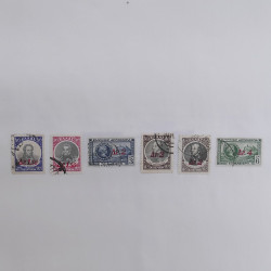 Lot massif de timbres de Grèce 1886-2001 oblitérés sur feuilles.