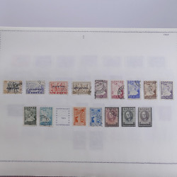 Lot massif de timbres de Grèce 1886-2001 oblitérés sur feuilles.