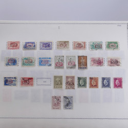 Lot massif de timbres de Grèce 1886-2001 oblitérés sur feuilles.