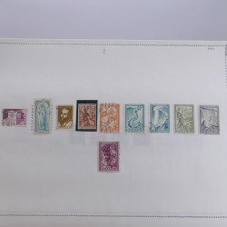 Lot massif de timbres de Grèce 1886-2001 oblitérés sur feuilles.
