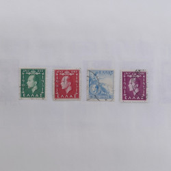 Lot massif de timbres de Grèce 1886-2001 oblitérés sur feuilles.