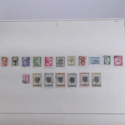 Lot massif de timbres de Grèce 1886-2001 oblitérés sur feuilles.