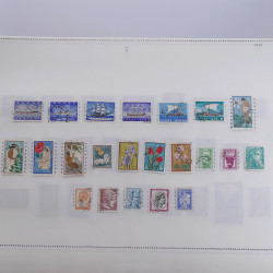 Lot massif de timbres de Grèce 1886-2001 oblitérés sur feuilles.