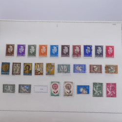 Lot massif de timbres de Grèce 1886-2001 oblitérés sur feuilles.
