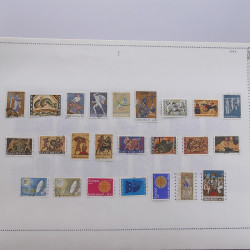 Lot massif de timbres de Grèce 1886-2001 oblitérés sur feuilles.