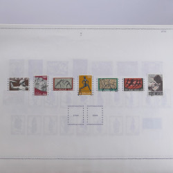 Lot massif de timbres de Grèce 1886-2001 oblitérés sur feuilles.