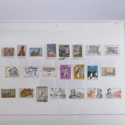 Lot massif de timbres de Grèce 1886-2001 oblitérés sur feuilles.