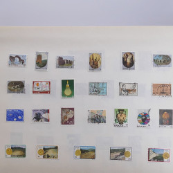 Lot massif de timbres de Grèce 1886-2001 oblitérés sur feuilles.
