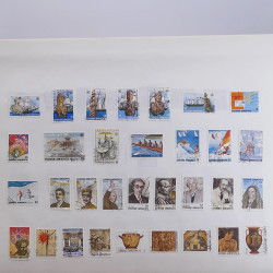 Lot massif de timbres de Grèce 1886-2001 oblitérés sur feuilles.