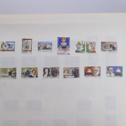 Lot massif de timbres de Grèce 1886-2001 oblitérés sur feuilles.