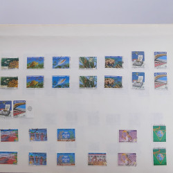 Lot massif de timbres de Grèce 1886-2001 oblitérés sur feuilles.