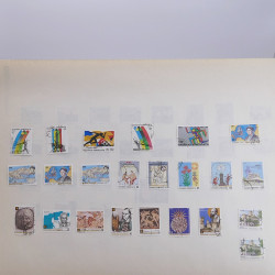 Lot massif de timbres de Grèce 1886-2001 oblitérés sur feuilles.