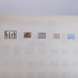 Lot massif de timbres de Grèce 1886-2001 oblitérés sur feuilles.