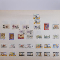 Lot massif de timbres de Grèce 1886-2001 oblitérés sur feuilles.