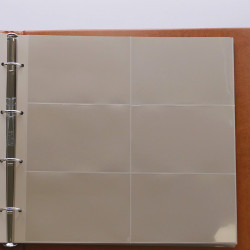 Album Safe garni de 35 feuilles pour cartes postales, lettres avec étui.