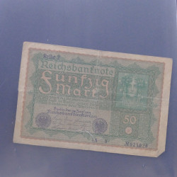 Lot de 100 billets de banque anciens d'Allemagne en un album.