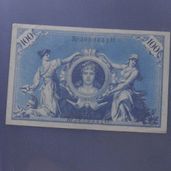 Lot de 100 billets de banque anciens d'Allemagne en un album.