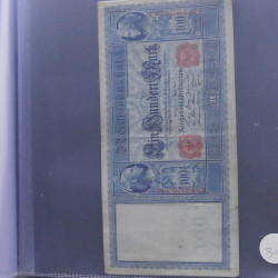Lot de 100 billets de banque anciens d'Allemagne en un album.