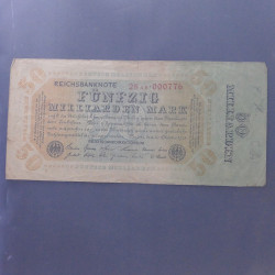 Lot de 100 billets de banque anciens d'Allemagne en un album.