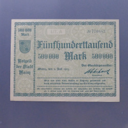 Lot de 100 billets de banque anciens d'Allemagne en un album.