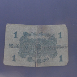 Lot de 100 billets de banque anciens d'Allemagne en un album.