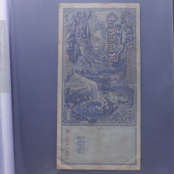 Lot de 100 billets de banque anciens d'Allemagne en un album.