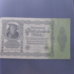 Lot de 100 billets de banque anciens d'Allemagne en un album.