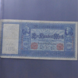 Lot de 100 billets de banque anciens d'Allemagne en un album.